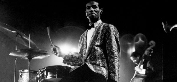 Max Roach. Revoluce, černá hudba a bubny
