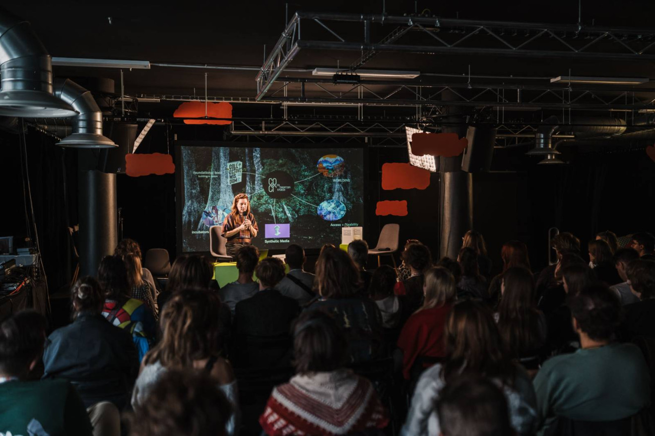 Kreativní kontrola a autorství v době AI (2025)