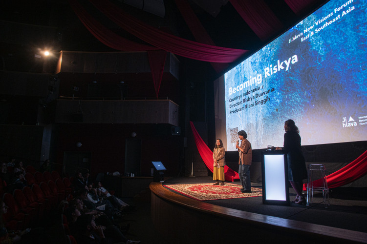 JI.HLAVA NEW VISIONS FORUM II. Projekty ve vývoji & produkci 