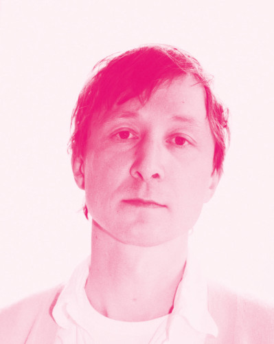 Case study s Piotrem Winiewiczem o tom když umělá inteligence tvoří jako Werner Herzog: About a Hero