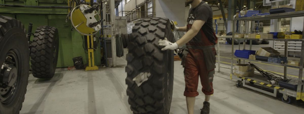 Industrie - Továrna na kapitalismus