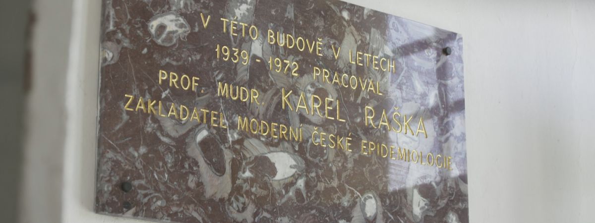 Lovci mikrobů