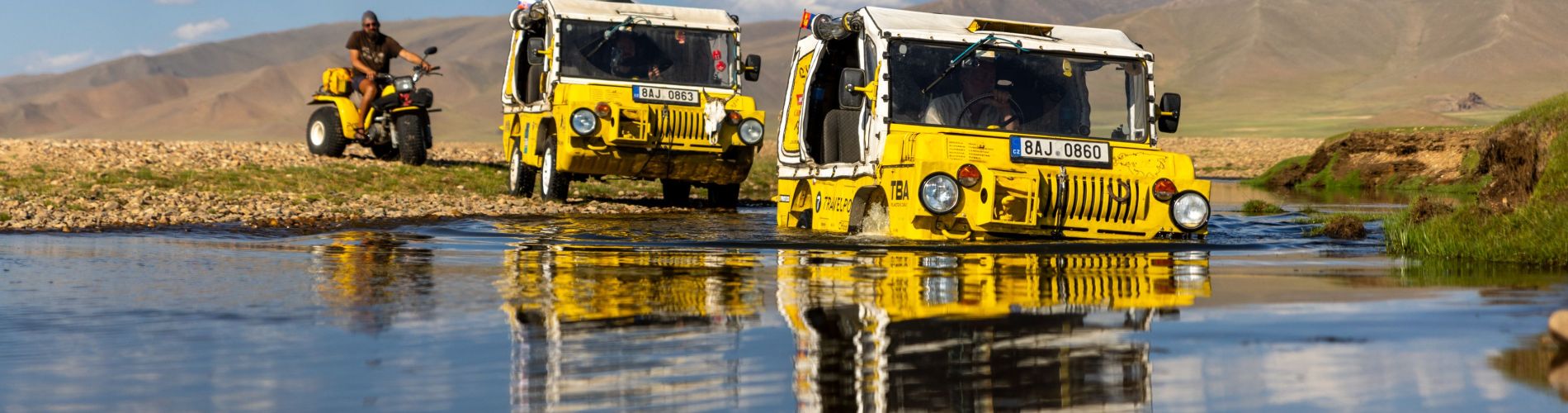 Žlutou žábou do země modrého nebe