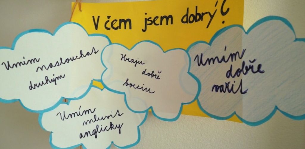 Tudy cesta vede