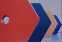 Abstraktní experiment v Kodachromu 