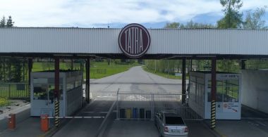 Industrie - Továrna na kapitalismus