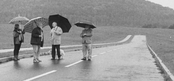 Padá město, něco si přej