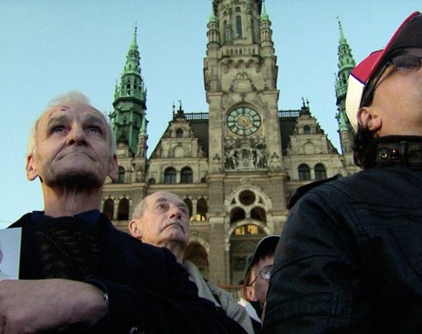 Český žurnál: Spřízněni přímou volbou