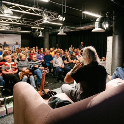 Kliknutím zvětšíte VÍRA A NÁBOŽENSTVÍ VE TŘETÍM MILÉNIU