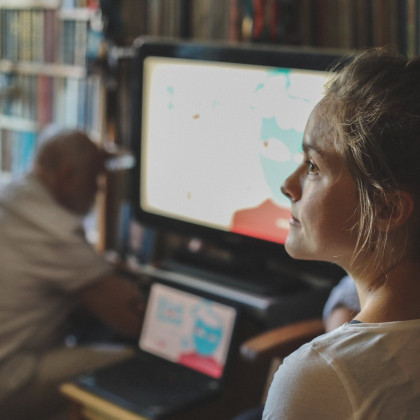 Kliknutím zvětšíte Komunismus a síť, aneb Konec zastupitelské demokracie | režie: Karel Vachek