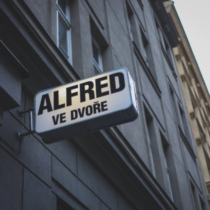 Kliknutím zvětšíte Mohyla války | režie: Martin Ježek