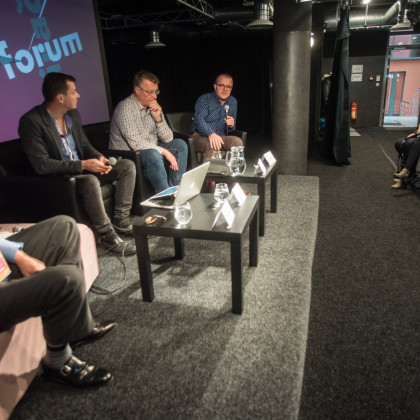 Kliknutím zvětšíte BUDOUCNOST ŽURNALISTIKY