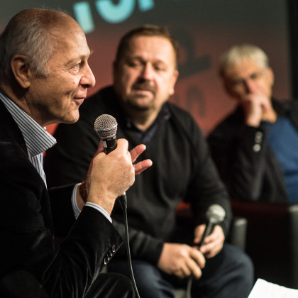 Kliknutím zvětšíte STŘEDNÍ EVROPA MEZI DVĚMA SVĚTY