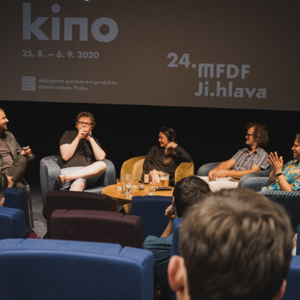 Jak Bůh hledal Karla, režie: Vít Klusák, Filip Remunda