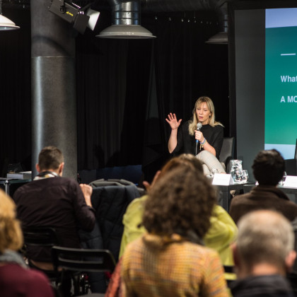 Kliknutím zvětšíte UMĚLÁ INTELIGENCE A PROMĚNA LIDSTVÍ