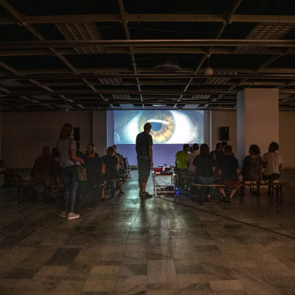 Central Bus Station | režie: Tomáš Elšík | V budově Prioru, Masarykovo náměstí