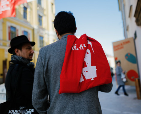 Kliknutím zvětšíte