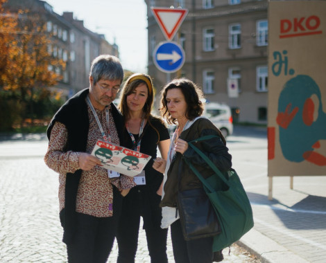 Kliknutím zvětšíte