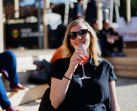 Kliknutím zvětšíte