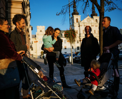 Kliknutím zvětšíte