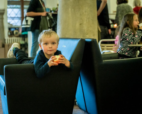 Kliknutím zvětšíte