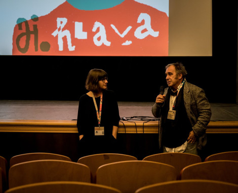 Kliknutím zvětšíte