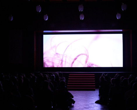 Kliknutím zvětšíte