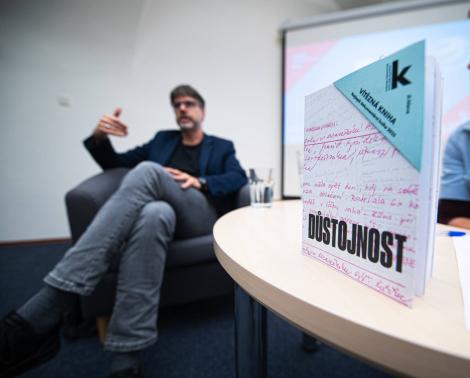 Nejlepší dokumentární kniha roku. Důstojnost Petra Třešňáka