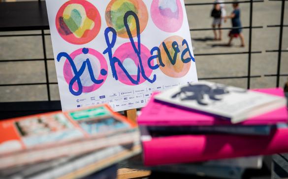Odhalení plakátu 26. Ji.hlavy & nominace na Cenu za nejlepší dokumentární knihu